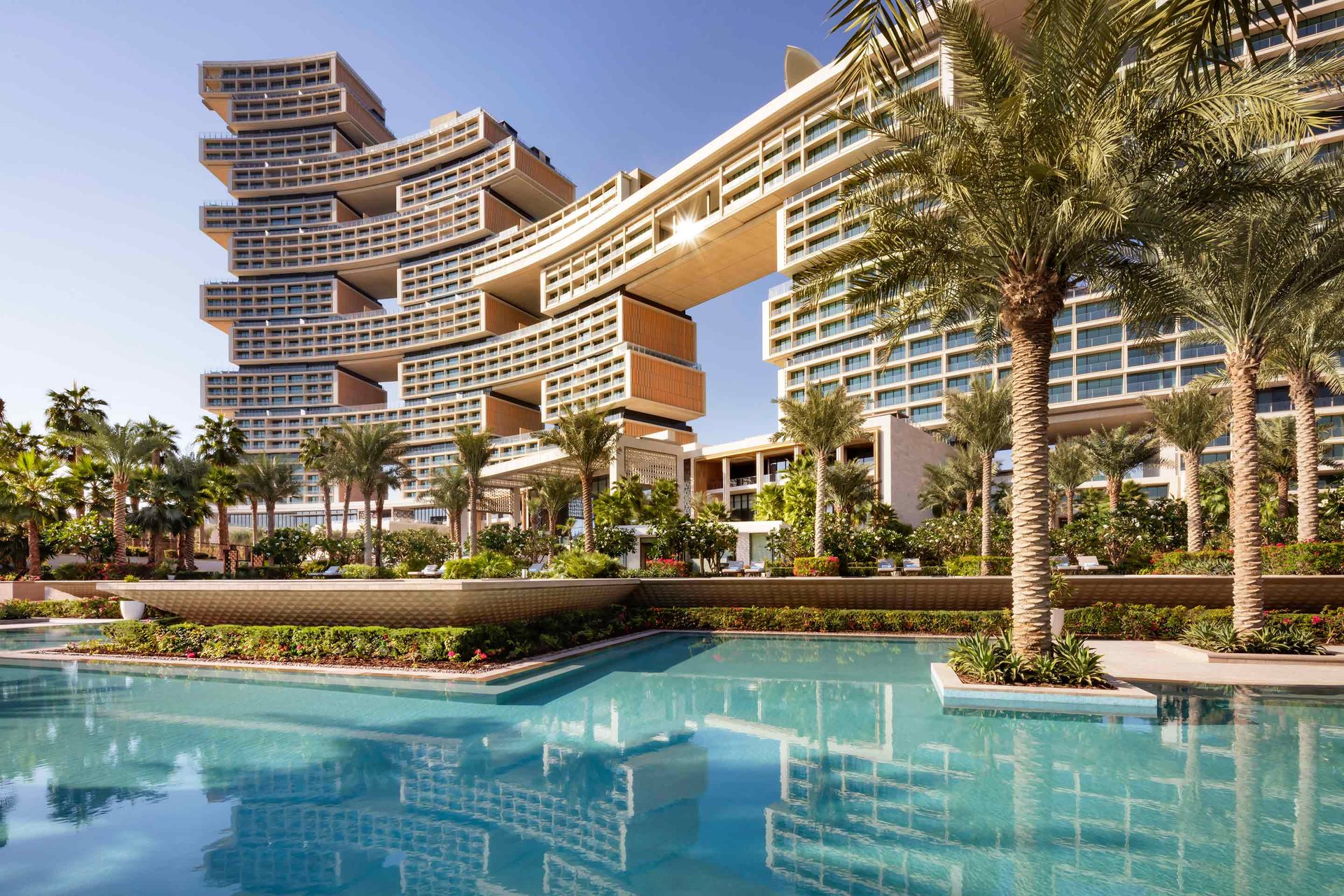 Smart Zones® UAE Group recently revealed their new business wing called Smart Zones Luxury Properties to provide real estate services